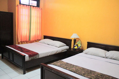 Sekar Sari Inn กูตา ภายนอก รูปภาพ